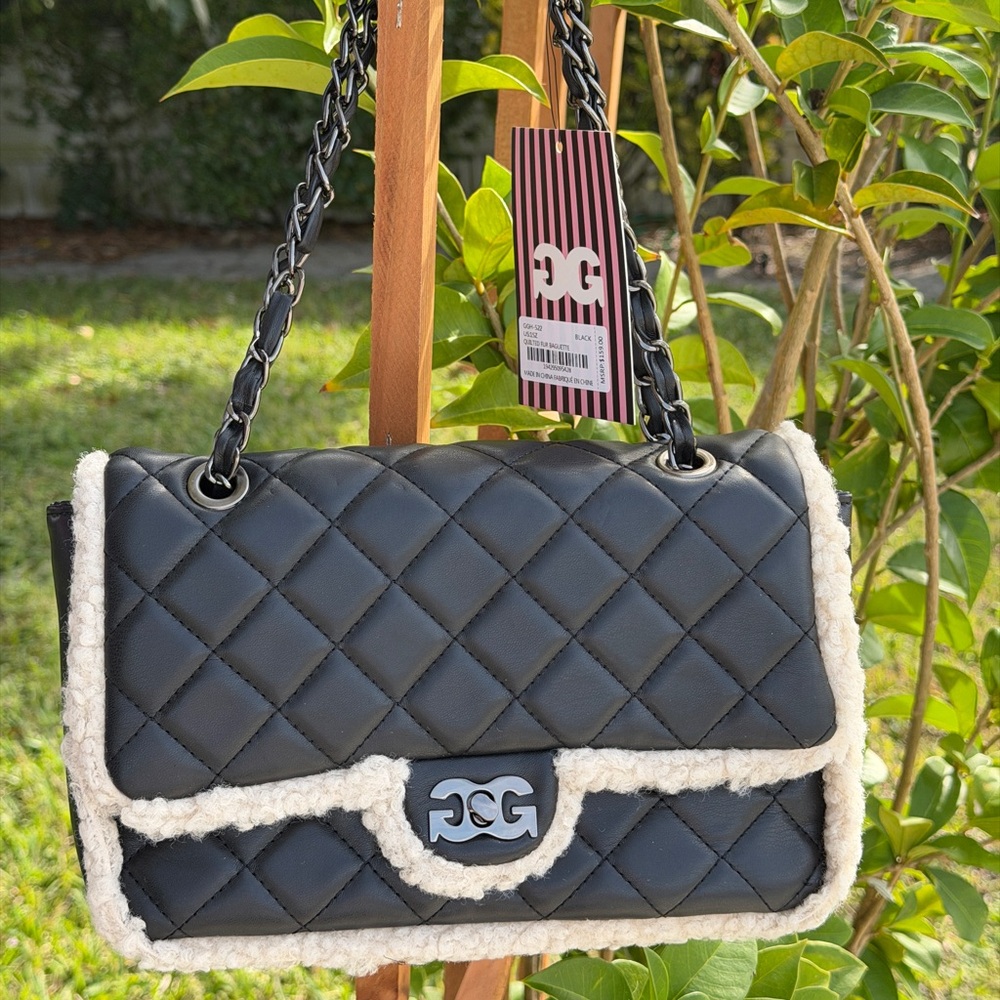 GILDA PARIS Black Quilted Shoulder Bag with Cream Trim - Picture 5 of 10